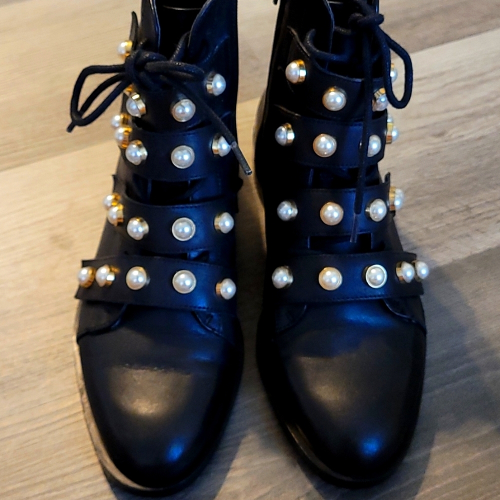 Zara leather pearl booties
